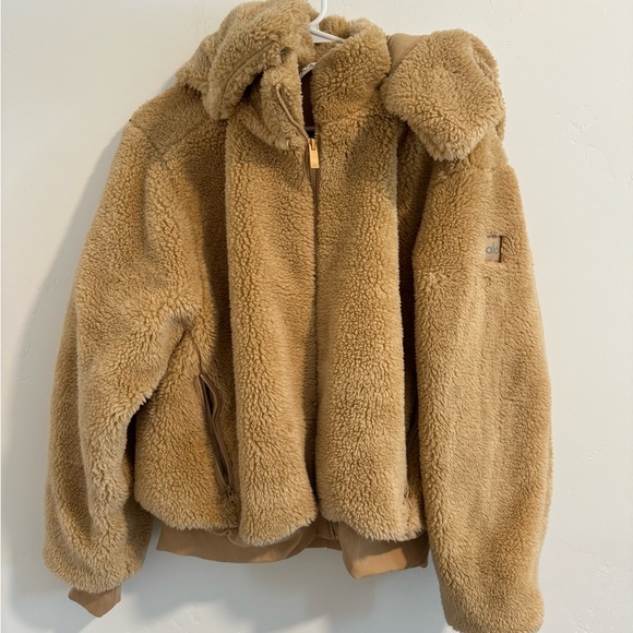 Alo Foxy Sherpa Jacket Size Large - Tan - Picture 2 of 9
